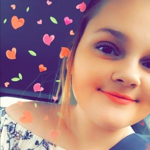 Meet your Posher, Lydia